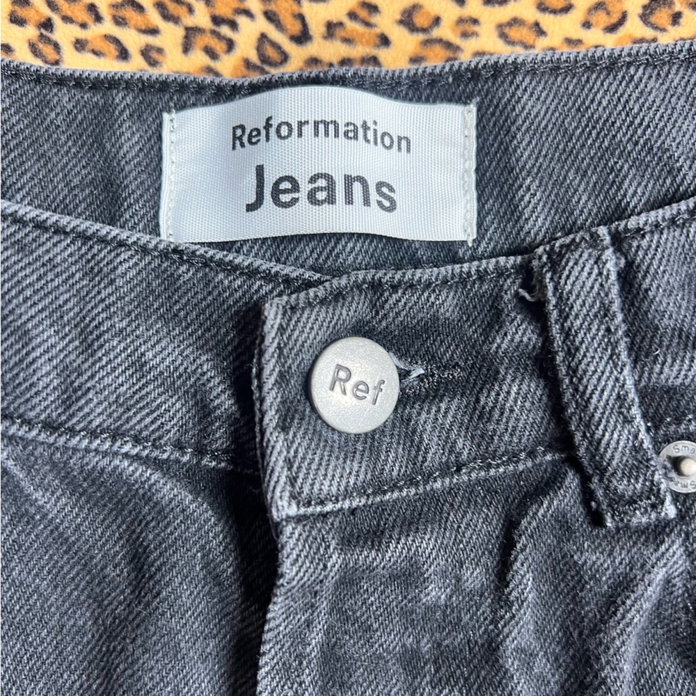 REFORMATION Washed Black Gray Straight Leg High Waist Jeans Denim Size 25 - Picture 3 of 8